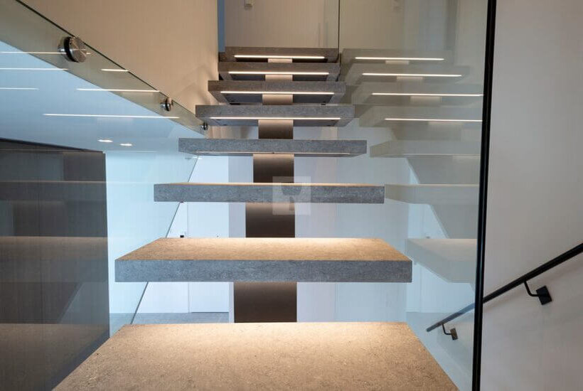 carrieres-du-hainaut-2022-09-26-inspiration-1645-1024x683-1 | aestivate Treppe aus Belgisch Blaustein Kalkstein aestivate