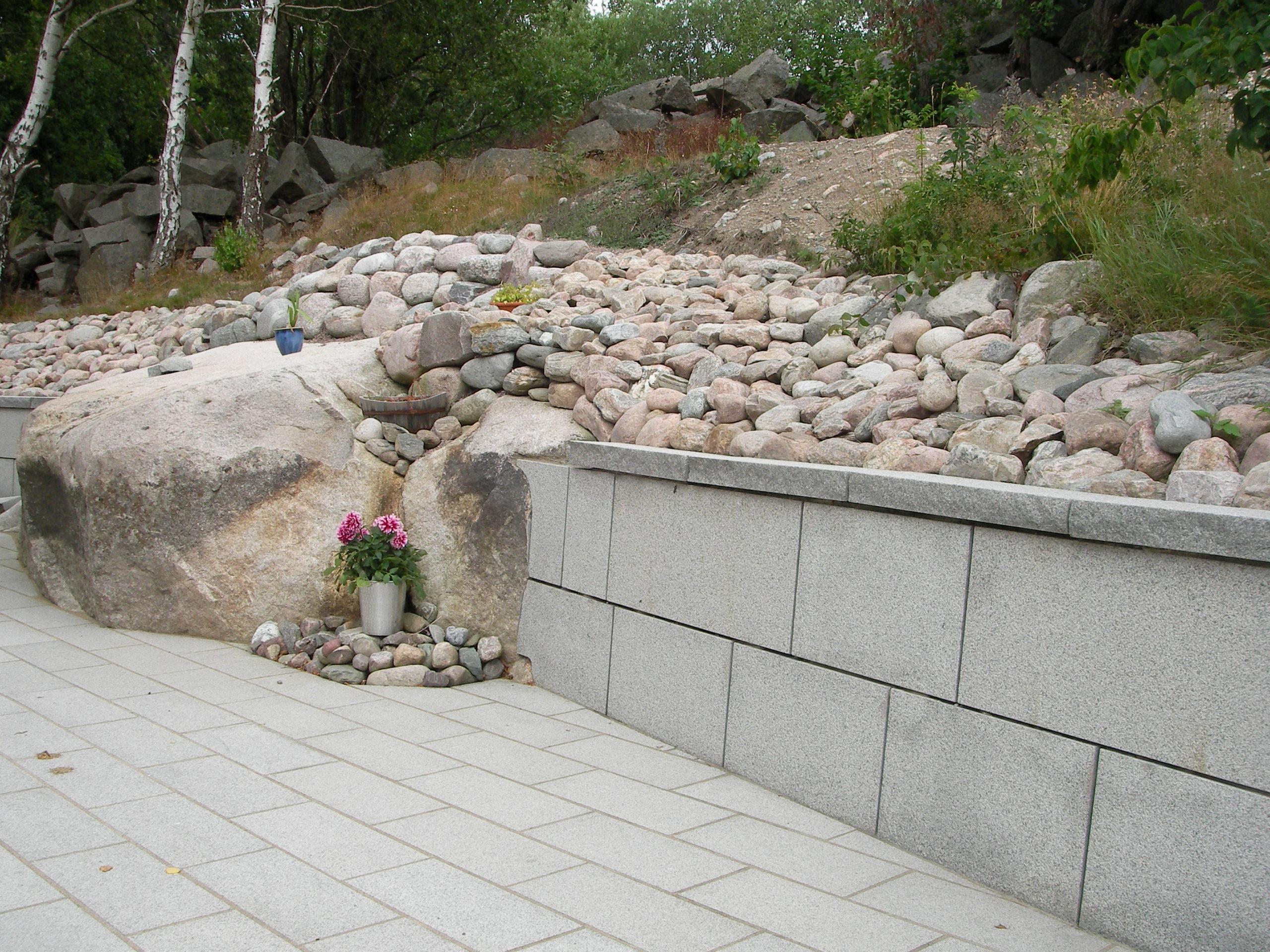 Bohus Grau Terrassenplatten aestivate | aestivate Bohus Grau Terrassenplatten aestivate
