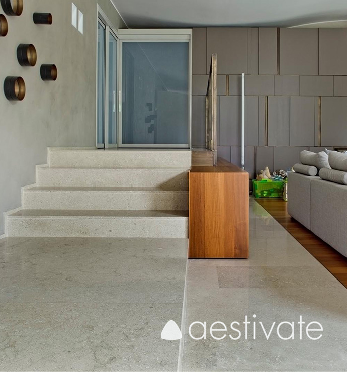 FL14315XXX_Kalksteinfliesen-Beige-Oliva-Grolla-Beige-geschliffen-1.jpg | aestivate Kalksteinfliese Innenbram mit Beige Oliva geschliffen aestivate