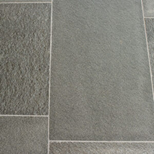 Terrassenplatte Kiruna Quarzit spaltrau aestivate