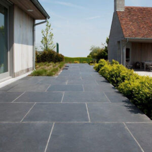 Terrassenplatte Preto do Cavalo spaltrau aestivate