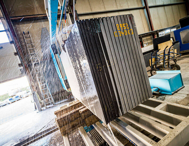 Granitplatten schneiden Natursteinwerk aestivate | aestivate Rohblock schneiden aestivate