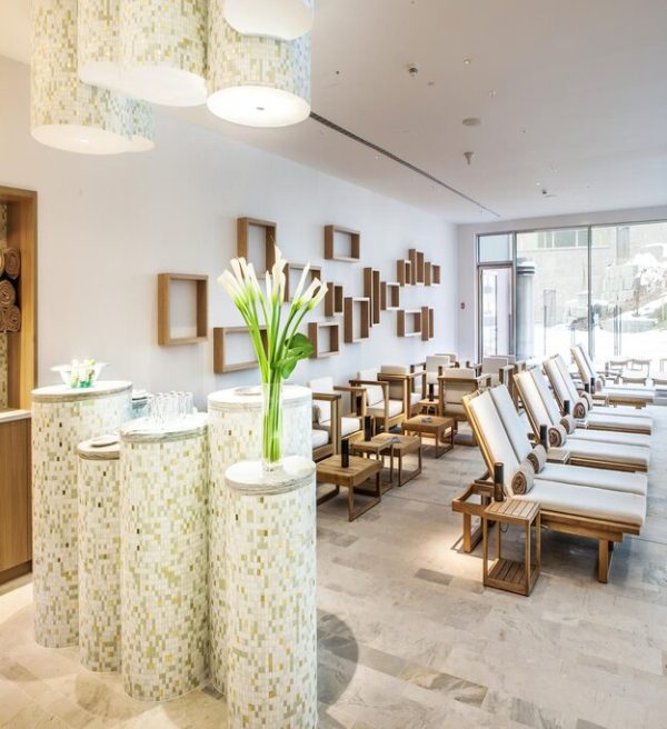 Spa Bereich mit Silberquarzit aestivate