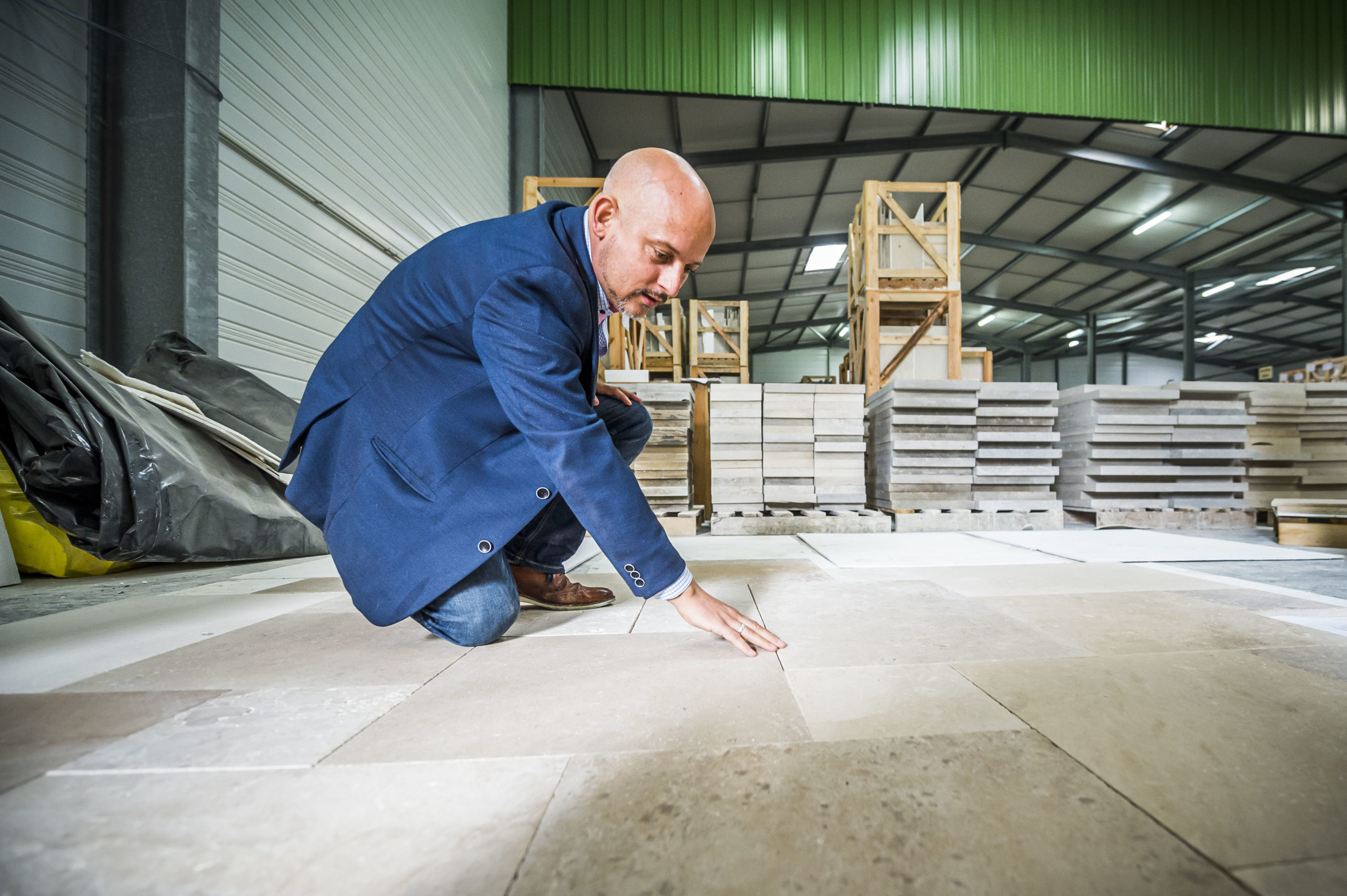 Oberflächenbearbeitungen von Natursteinen erklärt aestivate