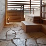 Silberquarzit Polygonalplatten Bad aestivate