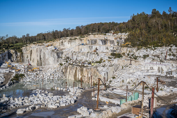 Steinbrüche in Frankreich aestivate | aestivate Steinbruch Panorama aestivate