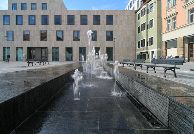 Brunnen aus Schiefer Naturstein aestivate